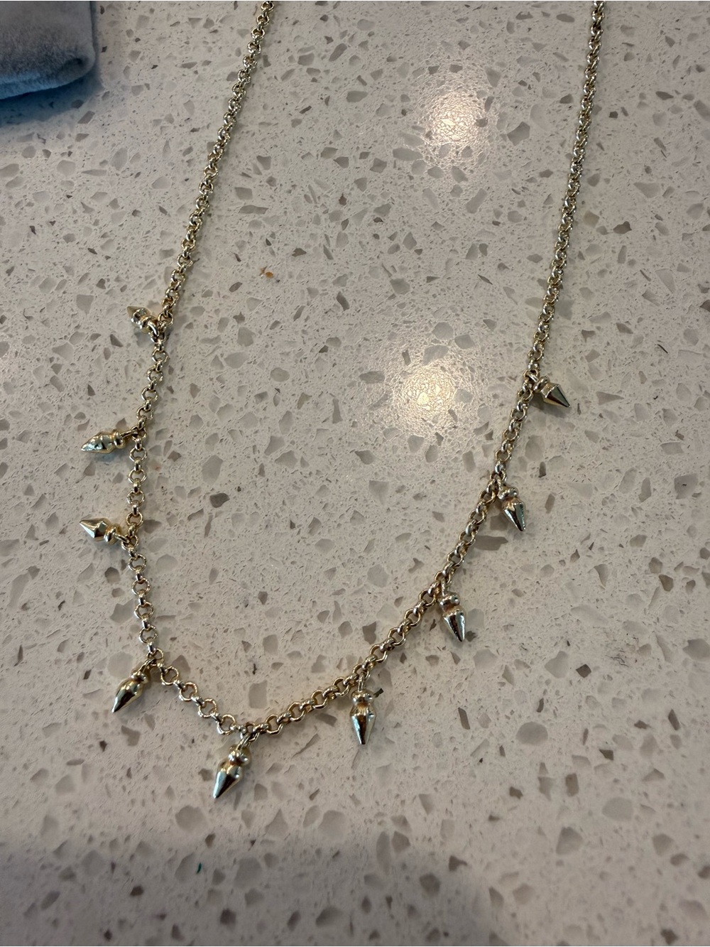 KENDRA SCOTT ADDISON GOLD CHOKER - Picture 2 of 3